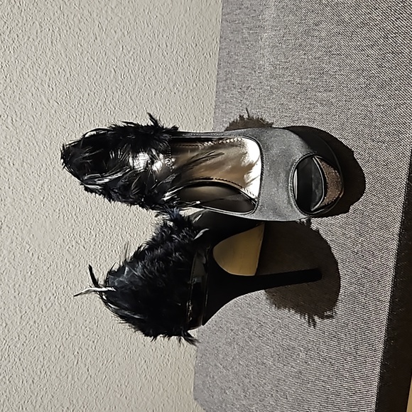Enzo Angiolini Platform Feather Heels - Picture 2 of 6